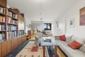 Wohn- & Schlafzimmer - Einliegerwohnung